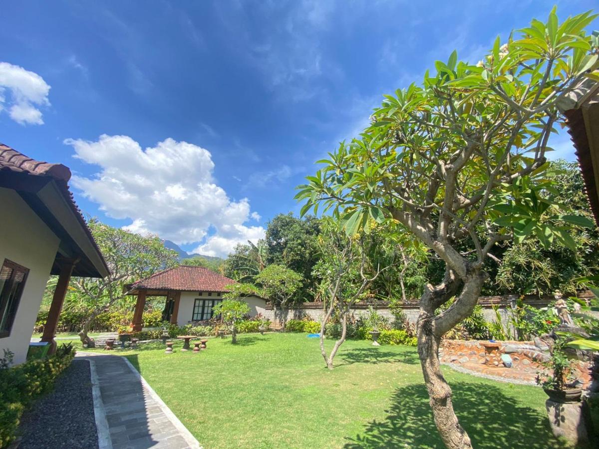 Badini Homestay Pemuteran  Exterior photo